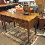 211 7025 WRITING DESK